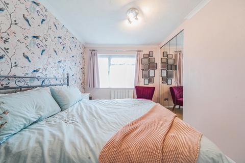 48 Gell Close, Ickenham, Uxbridge, UB10 8EA