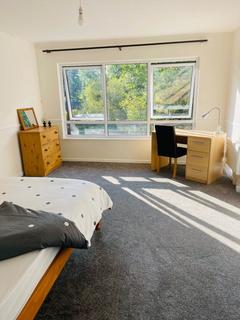 House share to rent, Curran Close, Uxbridge