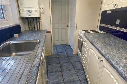 2 bedroom terraced house to rent, Empress Road, Gravesend, Kent, DA12 2QR