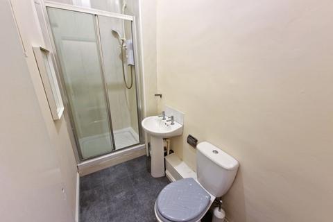 2 bedroom flat to rent, Westbourne Grove, Redcar, TS10