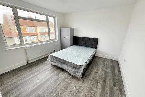 1 bedroom apartment to rent, Mount Road, HAYES UB3