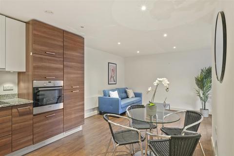 2 bedroom flat for sale, Bromyard Avenue, London W3