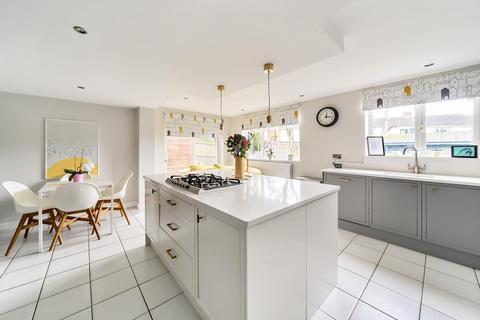 32 Ashdown Road, Chandler's Ford, Eastleigh, SO53 5QW