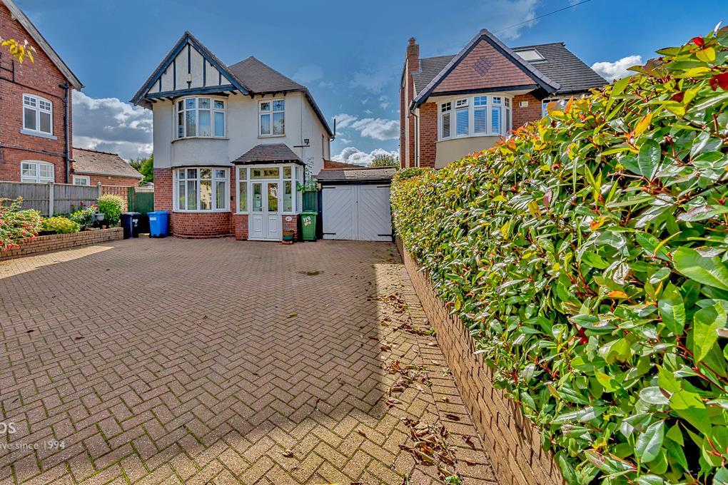 Walsall Road, Walsall WS6 3 bed detached house for sale £315,000