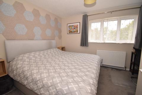 18 Cliff Bastin Close, Exeter, EX2 5QW
