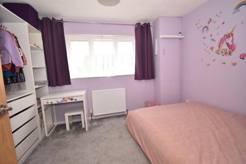 18 Cliff Bastin Close, Exeter, EX2 5QW