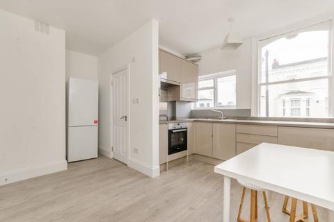 2 bedroom flat to rent, Lilyville Road, Parsons Green, London, SW6