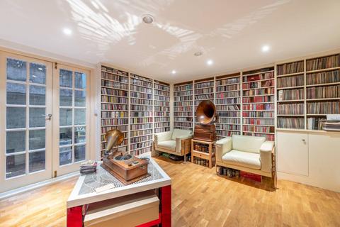 3 bedroom house for sale, Colville Place, Fitzrovia, London, W1T