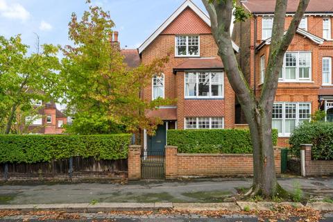 5 bedroom link detached house for sale, Rydal Road, London