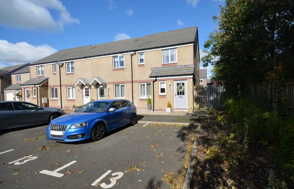 Seaforth Road, Stewarton, Kilmarnock... 3 bed end of terrace house for