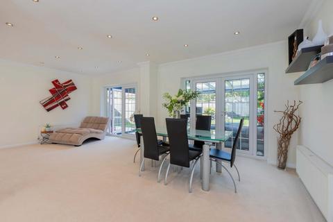 5 bedroom detached house for sale, Upton Court Road, Langley SL3