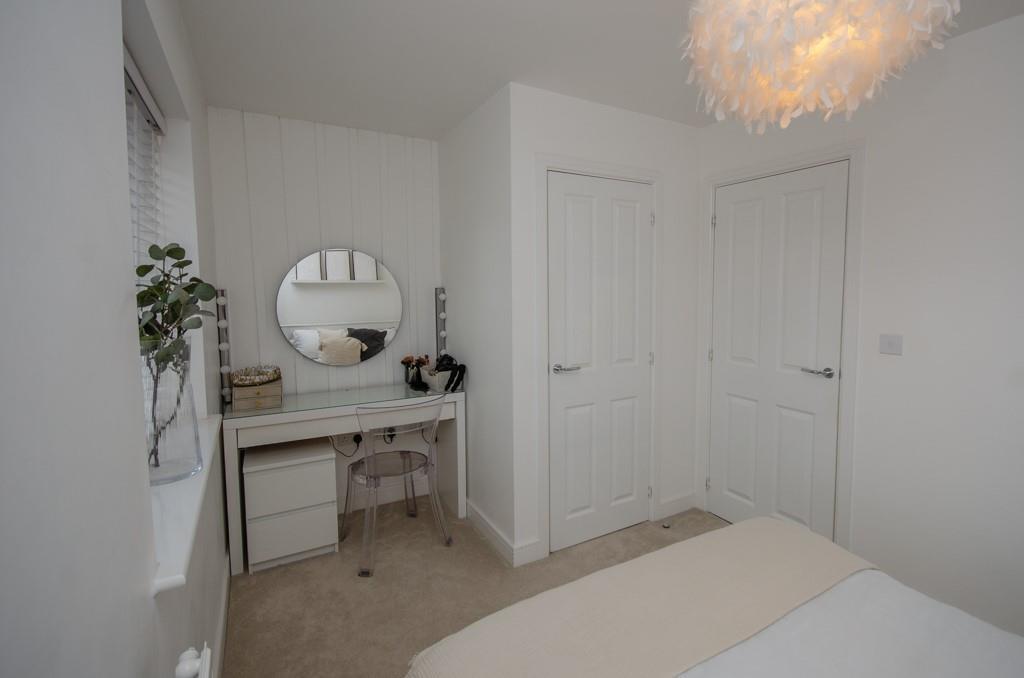 Bedroom 1 pic 2.jpg