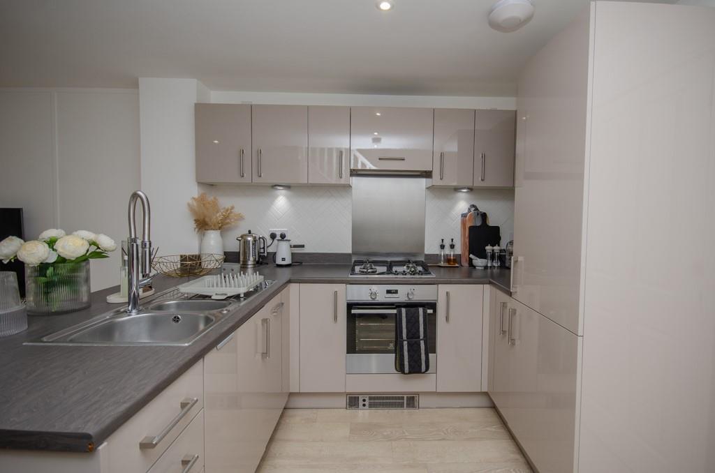 Kitchen pic 3.jpg