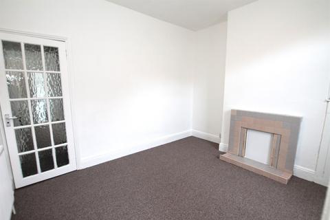 2 bedroom terraced house to rent, Waterside Road, HU17