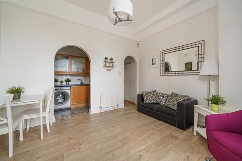 1 bedroom flat for sale, Christchurch Road, Tulse Hill, SW2