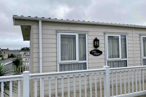 2 bedroom mobile home for sale, Suffolk Sands Holiday Park , IP11