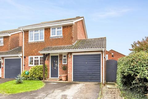 3 bedroom link detached house for sale, Farriers Close, Billingshurst RH14