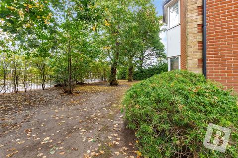 27 Lupin Close, Rush Green, Romford, RM7 0WY