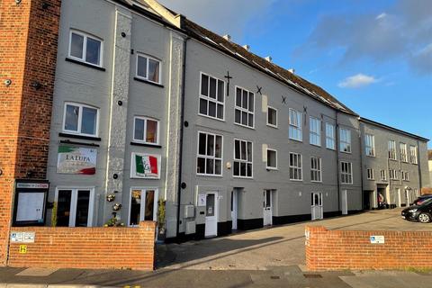 2 bedroom apartment to rent, The Quay, Poole