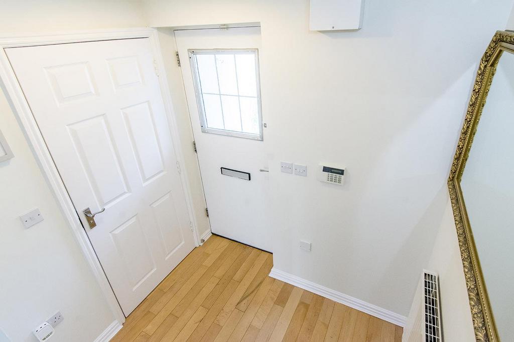 Thistle Drive, Desborough 4 bed semidetached house for sale £250,000