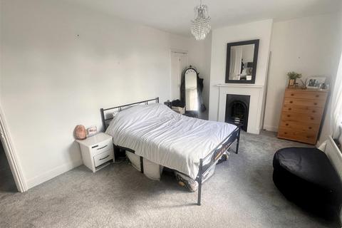 6 Mount Pleasant, Pill, Bristol, BS20 0ES