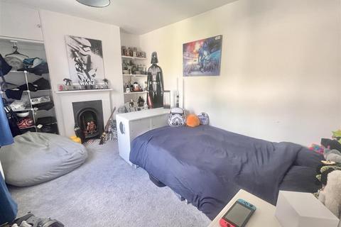 6 Mount Pleasant, Pill, Bristol, BS20 0ES