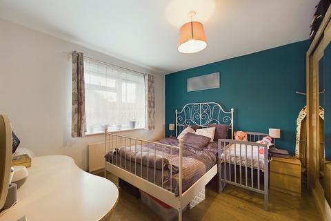 79 Tudor Way, Worcester, WR2 5QN