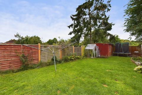 79 Tudor Way, Worcester, WR2 5QN