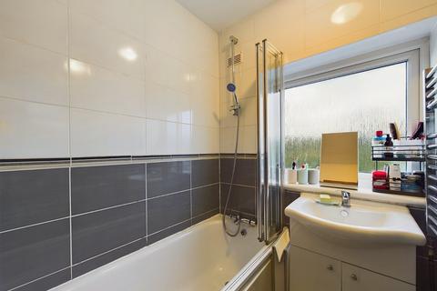 79 Tudor Way, Worcester, WR2 5QN