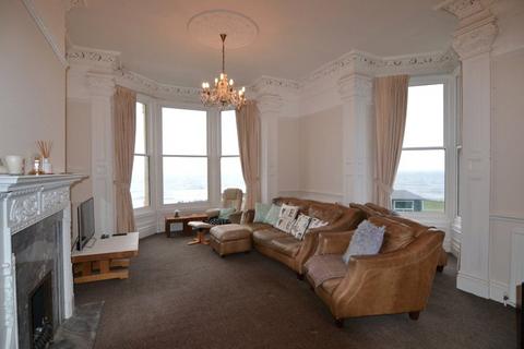 2 bedroom apartment to rent, Percy Gardens, Tynemouth, NE30