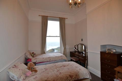 2 bedroom apartment to rent, Percy Gardens, Tynemouth, NE30