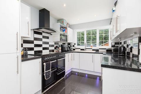 4 bedroom detached house for sale, Blackheath, Crawley RH10