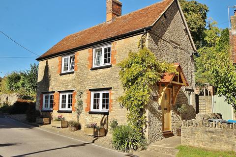 3 bedroom cottage for sale, Leafield Road, Crawley, OX29