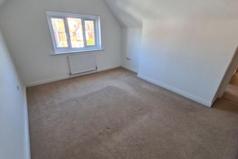 2 bedroom flat to rent, Dorset Road, Bexhill on-sea TN40