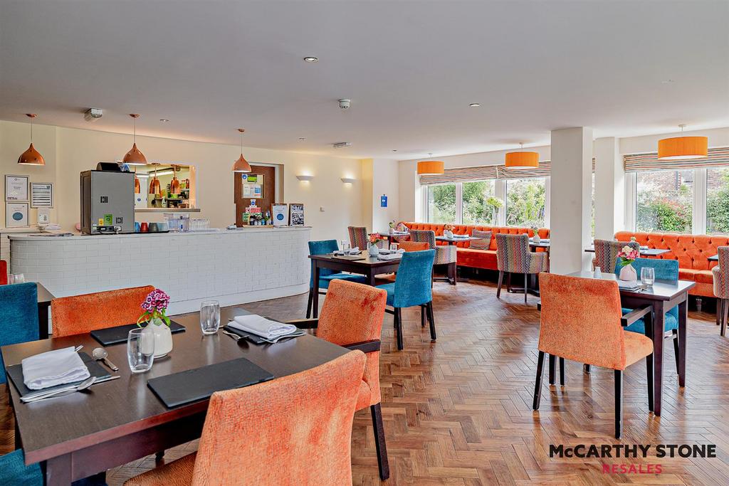 8622124-interior14-800.JPG
