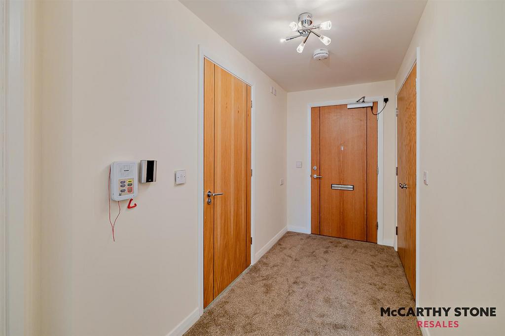 8622124-interior01-800.JPG
