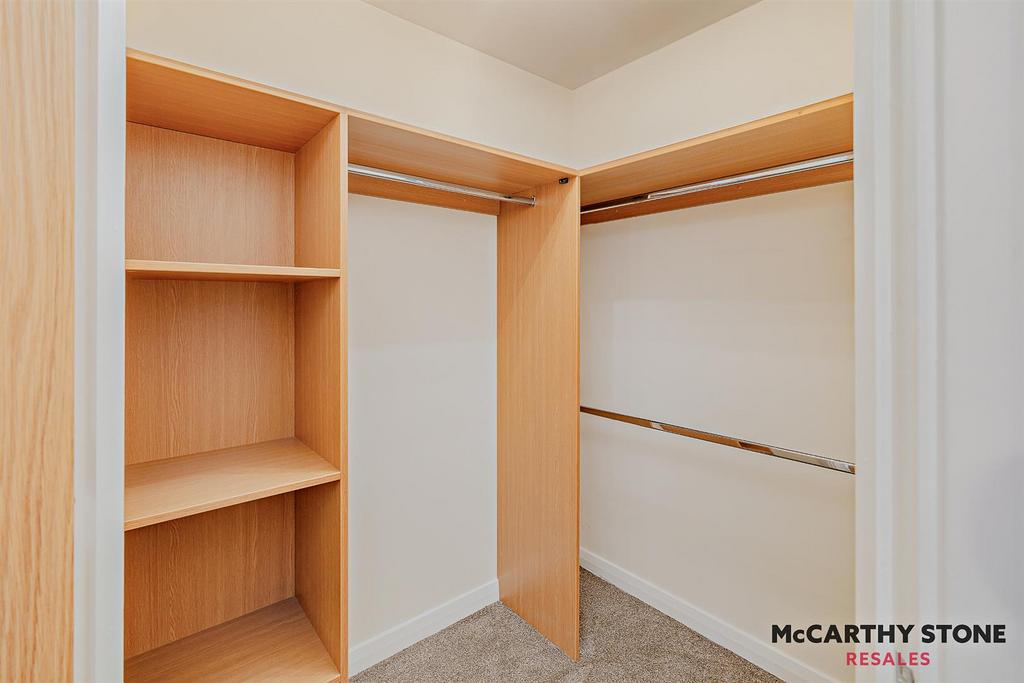 8622124-interior10-800.JPG