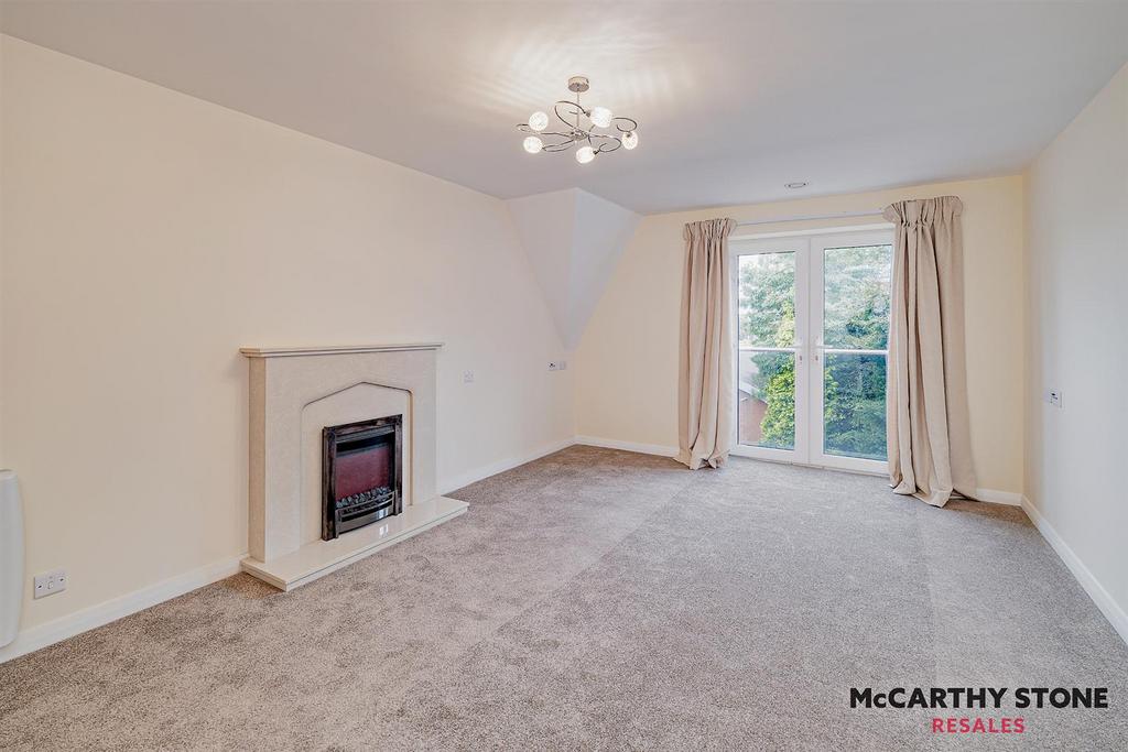 8622124-interior02-800.JPG