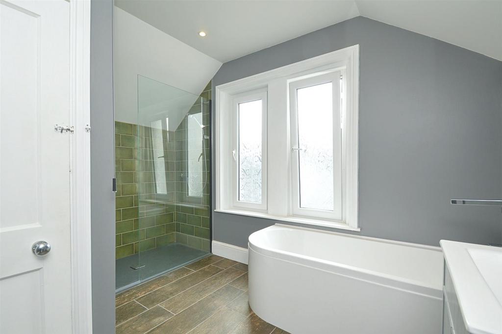 Resized Bathroom2.jpg