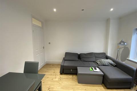 2 bedroom flat to rent, LUXURY 2 Bedroom apartment Mill Hill Broadway NW7