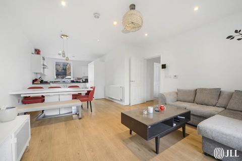 3 bedroom apartment for sale, Windsor House, Peloton Avenue, London, E20