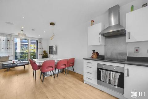 3 bedroom apartment for sale, Windsor House, Peloton Avenue, London, E20