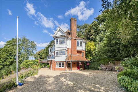 5 bedroom detached house for sale, Henley Road, Wargrave, Reading, Berkshire, RG10