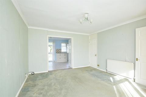 3 bedroom end of terrace house for sale, CHAIN FREE * SANDOWN