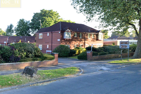 2 bedroom apartment for sale, The Spinney, Flixton