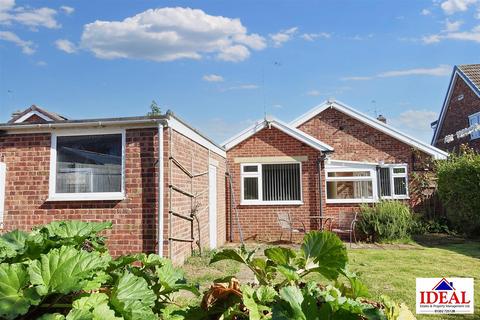 2 bedroom detached bungalow for sale, Leyburn Road, Skellow, Doncaster