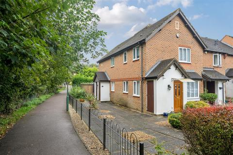94 Sevenoaks Close, Sutton, SM2 6NL