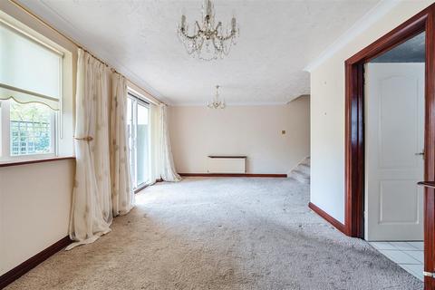 94 Sevenoaks Close, Sutton, SM2 6NL