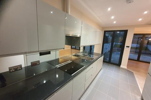 2 bedroom flat to rent, W6 7PZ,