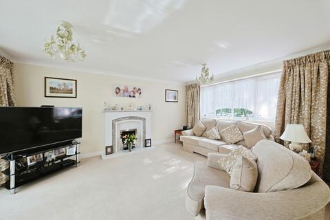 4 bedroom detached house for sale, Jenny Brough Lane, Hessle, HU13 0JZ